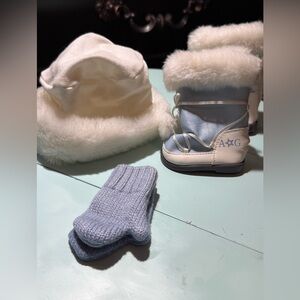 American girl  winter accessories, light  blue with white fuzzy boot hat mittens